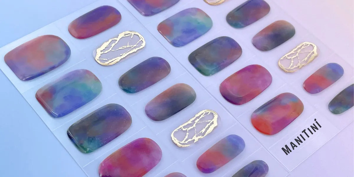 Electric Violet Illusions - purple blue cool-chic and golden shimmer nail wraps | ManiTini